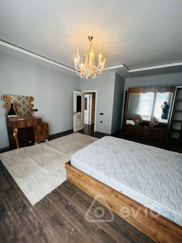 Satılır 3 otaqlı yeni tikili 146 m²