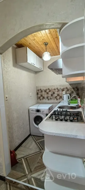 Kirayə verilir 2 otaqlı yeni tikili 60 m²