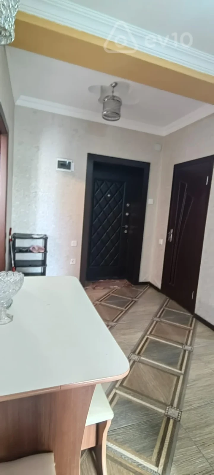 Kirayə verilir 2 otaqlı yeni tikili 60 m²