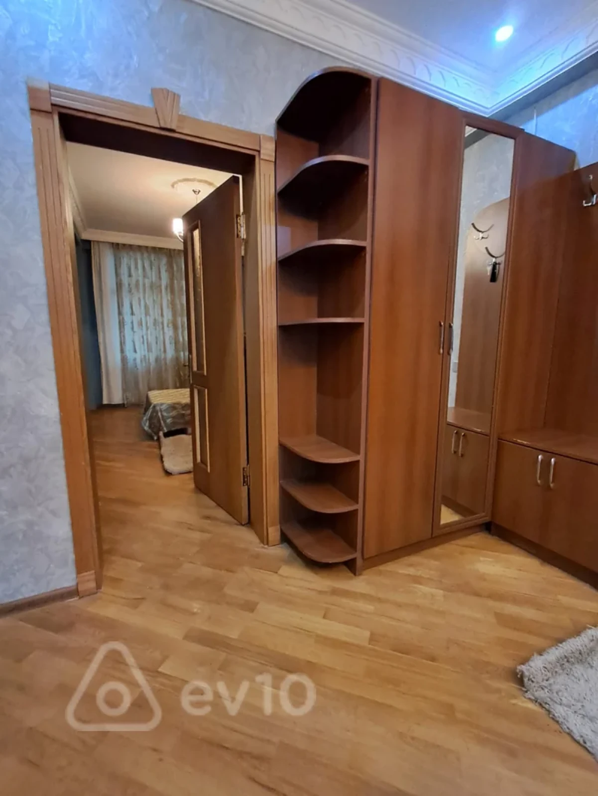 Satılır 3 otaqlı yeni tikili 130 m²