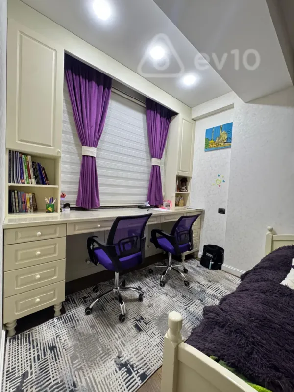 Satılır 3 otaqlı yeni tikili 138 m²
