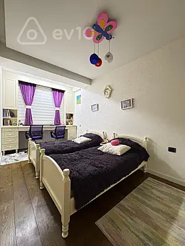 Satılır 3 otaqlı yeni tikili 138 m²