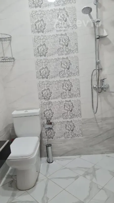 Kirayə verilir 3 otaqlı yeni tikili 89 m²