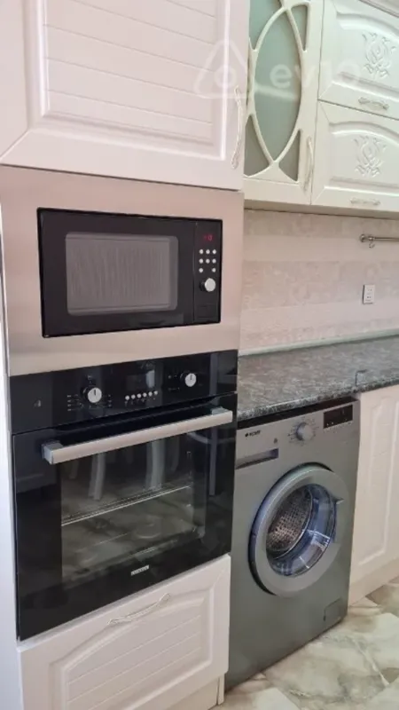 Kirayə verilir 3 otaqlı yeni tikili 89 m²