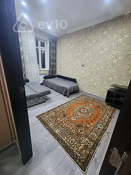 Kirayə verilir 3 otaqlı köhnə tikili 70 m²