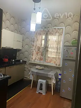 Kirayə verilir 3 otaqlı yeni tikili 100 m²