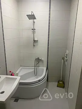 Kirayə verilir 3 otaqlı yeni tikili 100 m²