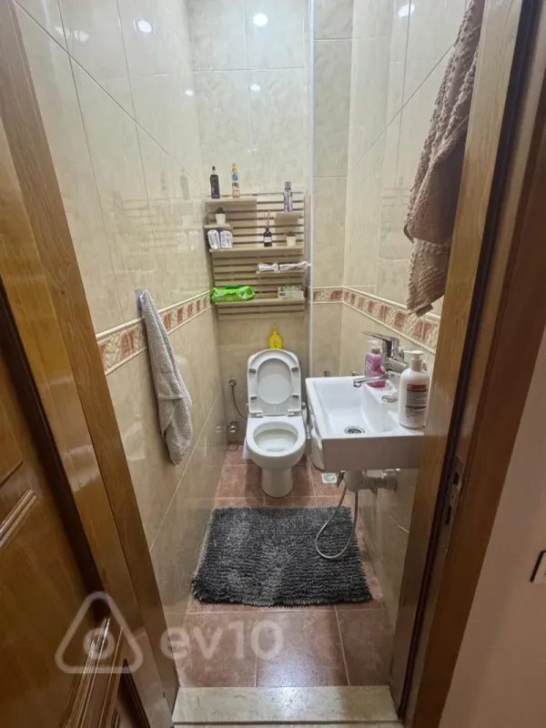 Satılır 3 otaqlı köhnə tikili 90 m²