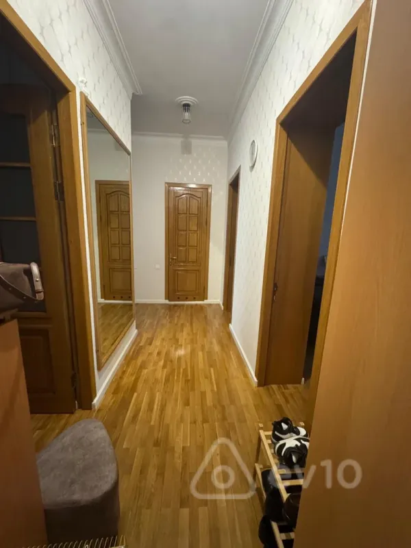 Satılır 3 otaqlı köhnə tikili 90 m²