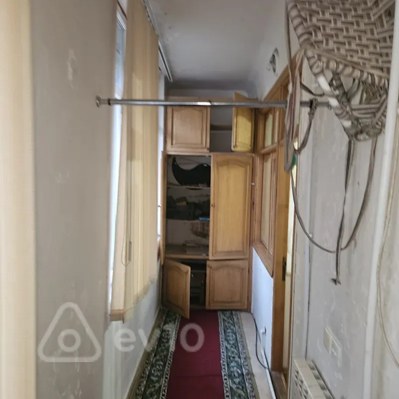 Kirayə verilir 2 otaqlı köhnə tikili 60 m²