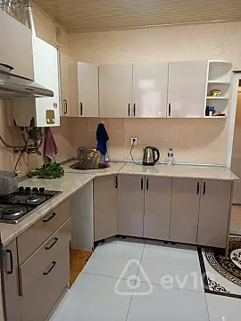 Kirayə verilir 3 otaqlı yeni tikili 80 m²