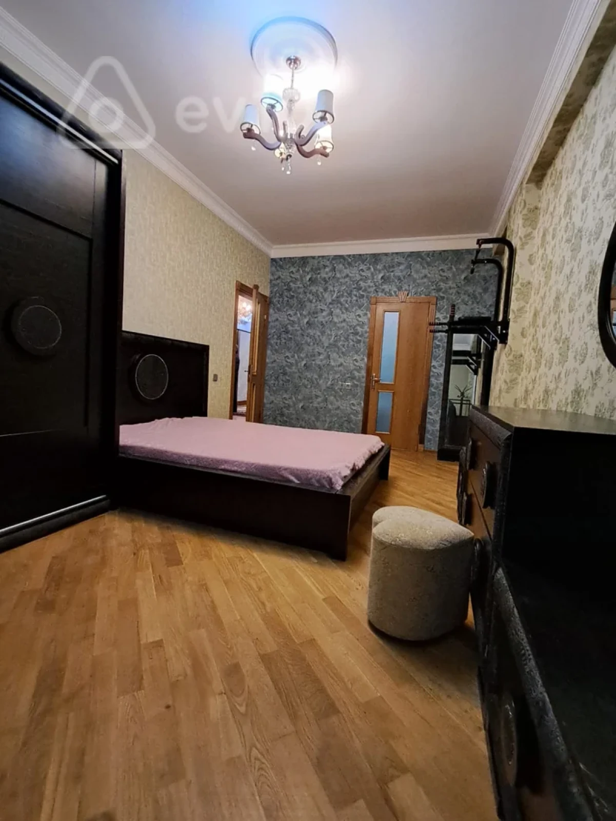 Satılır 3 otaqlı yeni tikili 130 m²