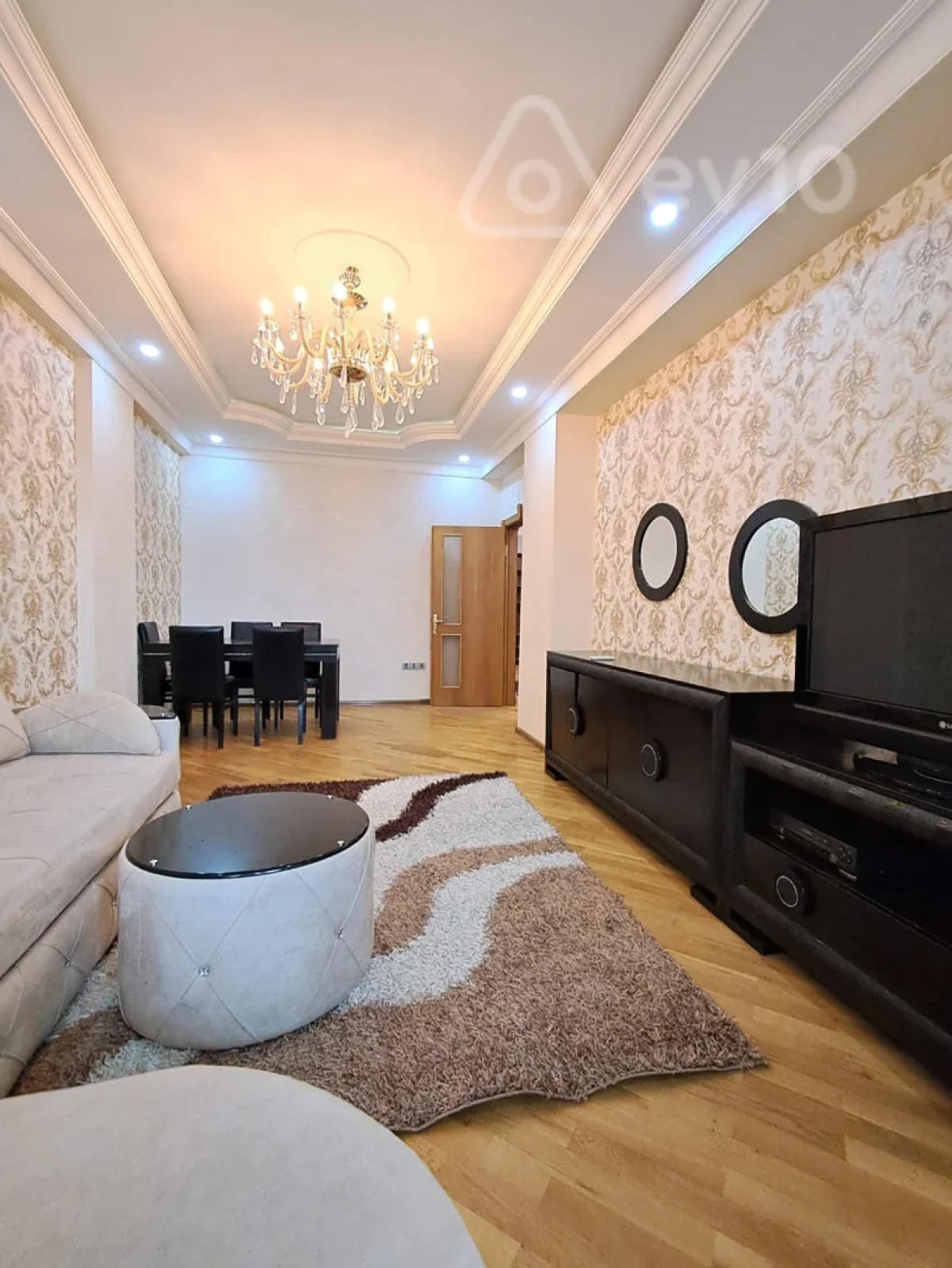 Satılır 3 otaqlı yeni tikili 130 m²