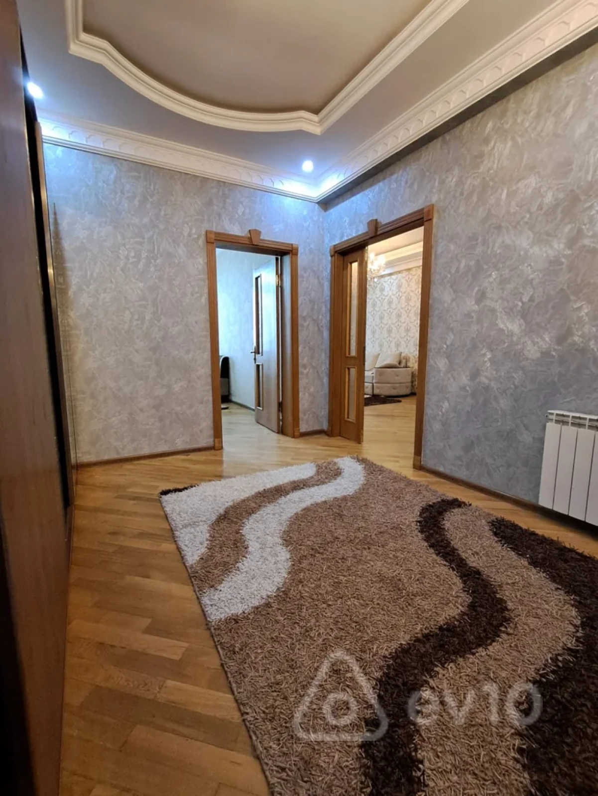 Satılır 3 otaqlı yeni tikili 130 m²
