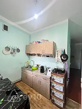 Satılır 3 otaqlı köhnə tikili 85 m²