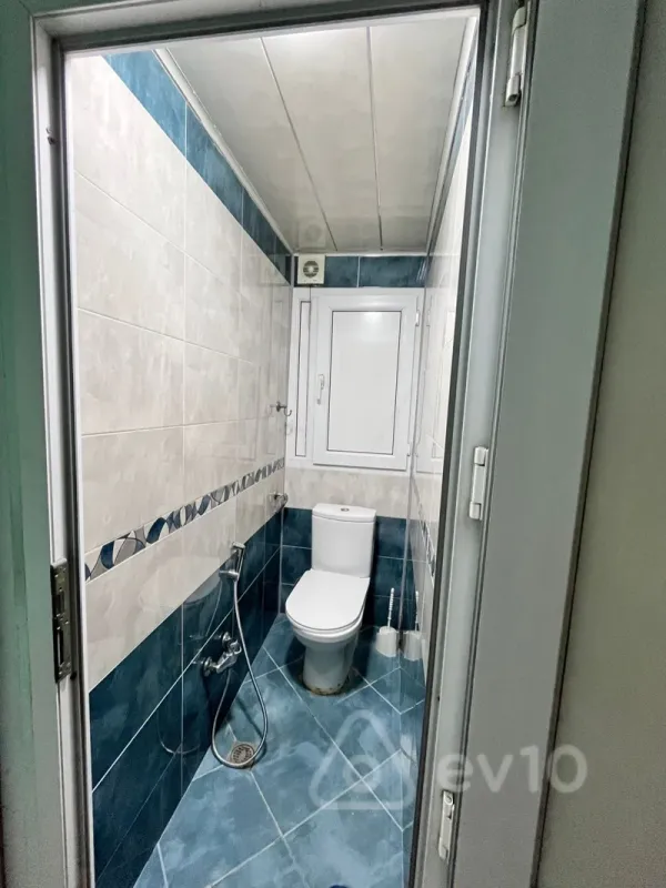 Satılır 3 otaqlı köhnə tikili 85 m²