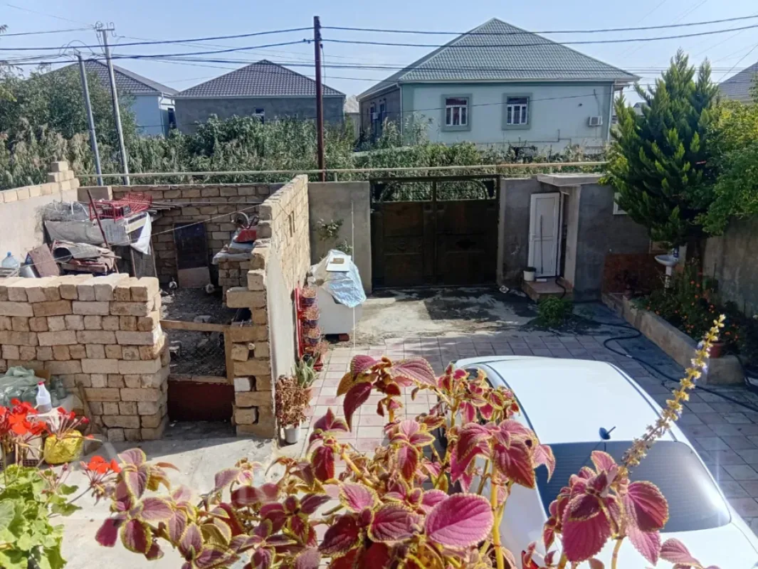 Satılır 4 otaqlı həyət evi 110 m²