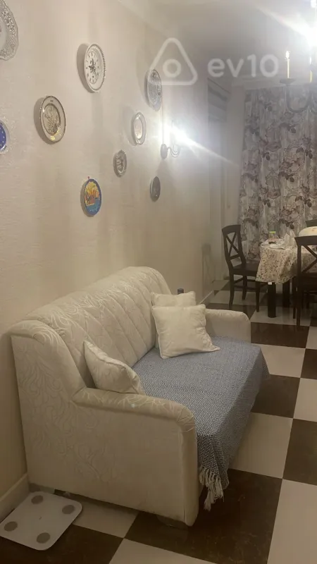 Satılır 4 otaqlı yeni tikili 170 m²
