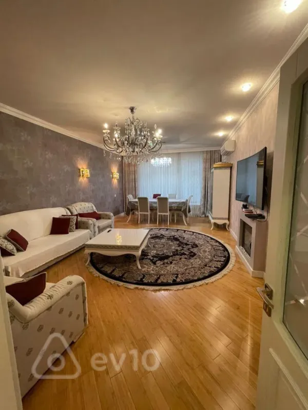 Satılır 4 otaqlı yeni tikili 170 m²