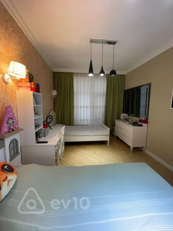 Satılır 4 otaqlı yeni tikili 170 m²
