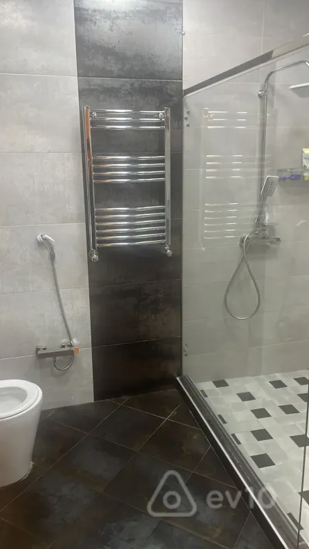 Satılır 4 otaqlı yeni tikili 170 m²