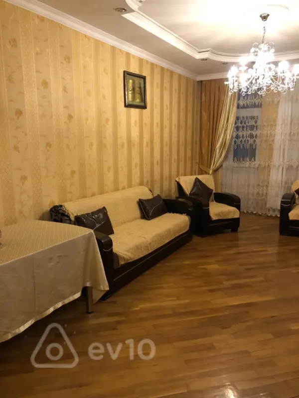 Kirayə verilir 3 otaqlı yeni tikili 112 m²