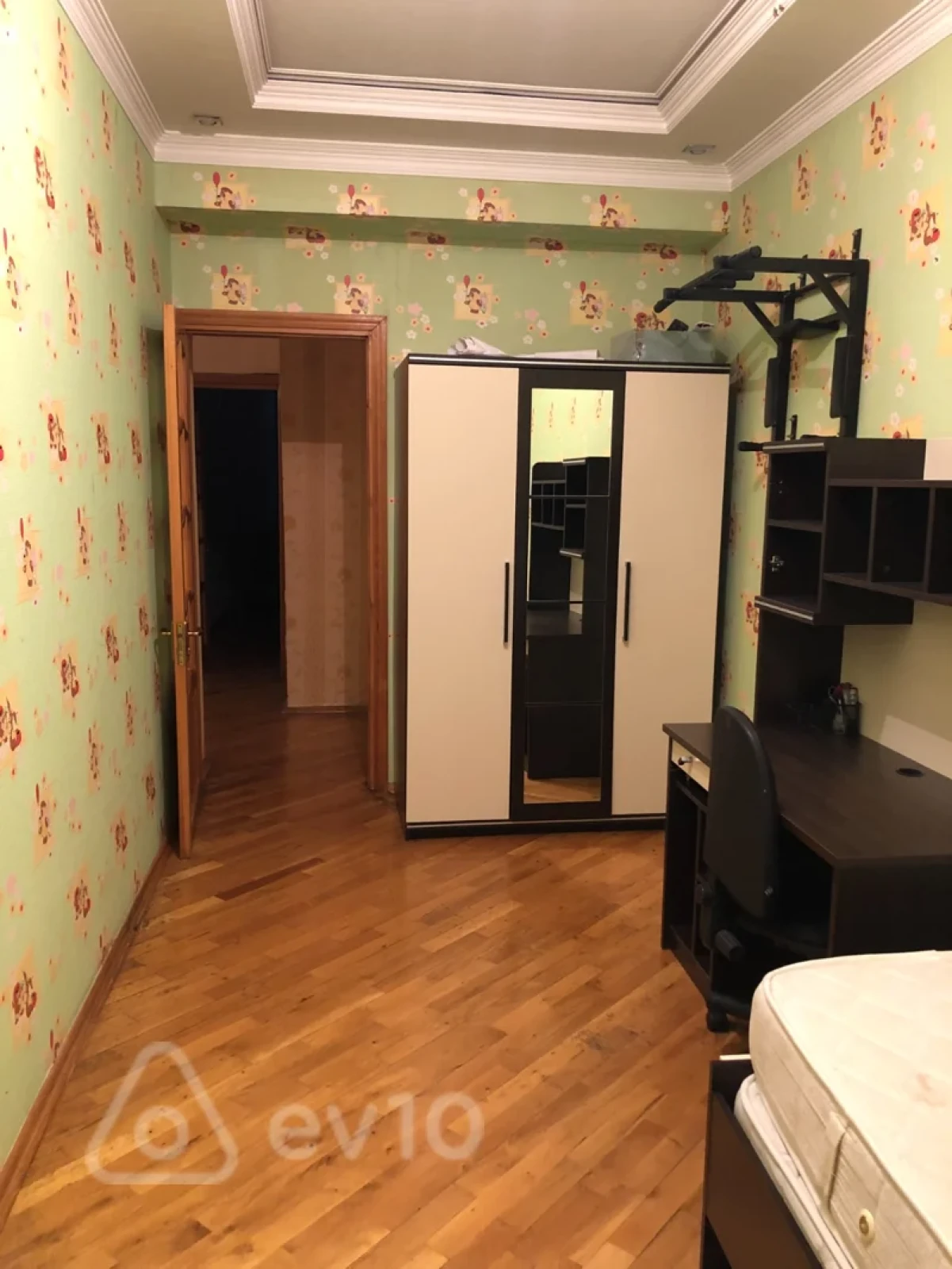 Kirayə verilir 3 otaqlı yeni tikili 112 m²