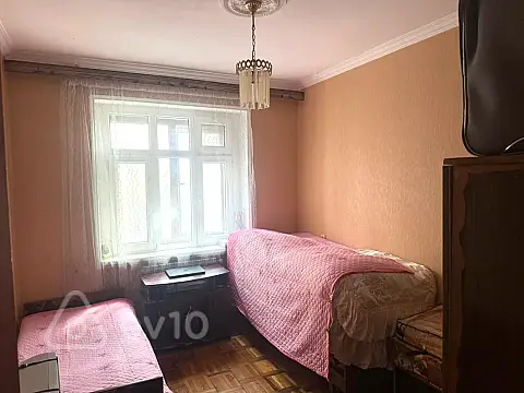 Satılır 3 otaqlı köhnə tikili 80 m²