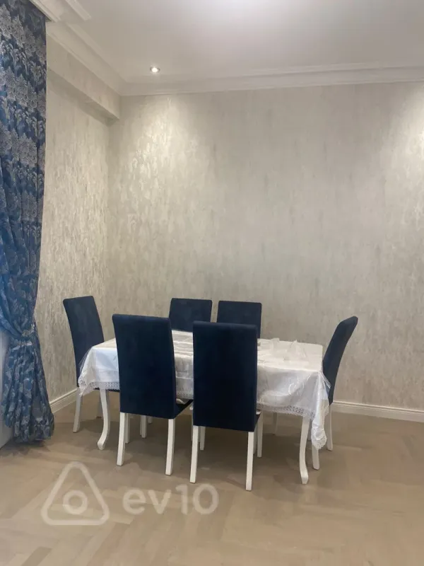 Kirayə verilir 2 otaqlı yeni tikili 94 m²