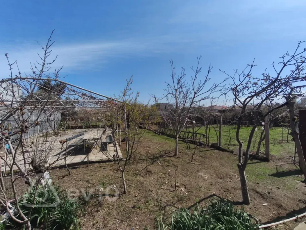 Satılır 4 otaqlı həyət evi 280 m²