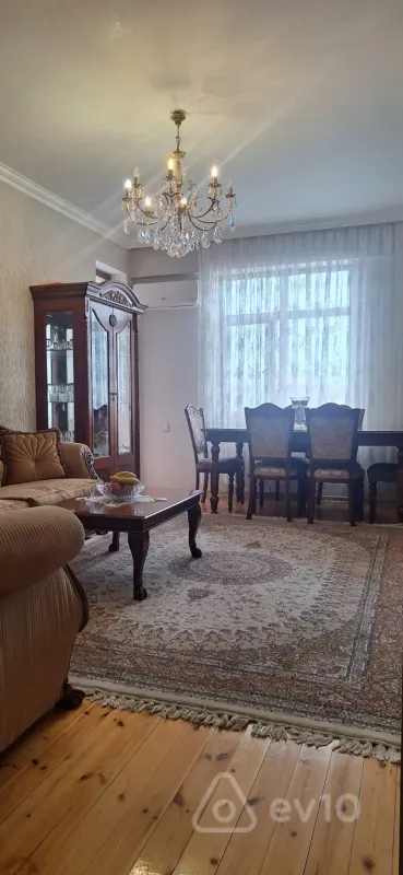 Satılır 2 otaqlı yeni tikili 60 m²