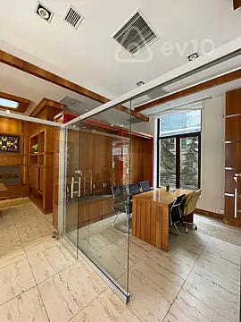 Kirayə verilir mənzil 220 m²