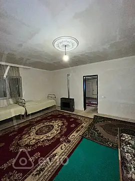 Kirayə verilir 2 otaqlı köhnə tikili 60 m²
