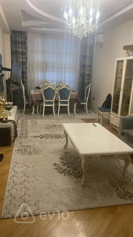 Satılır 3 otaqlı yeni tikili 120 m²