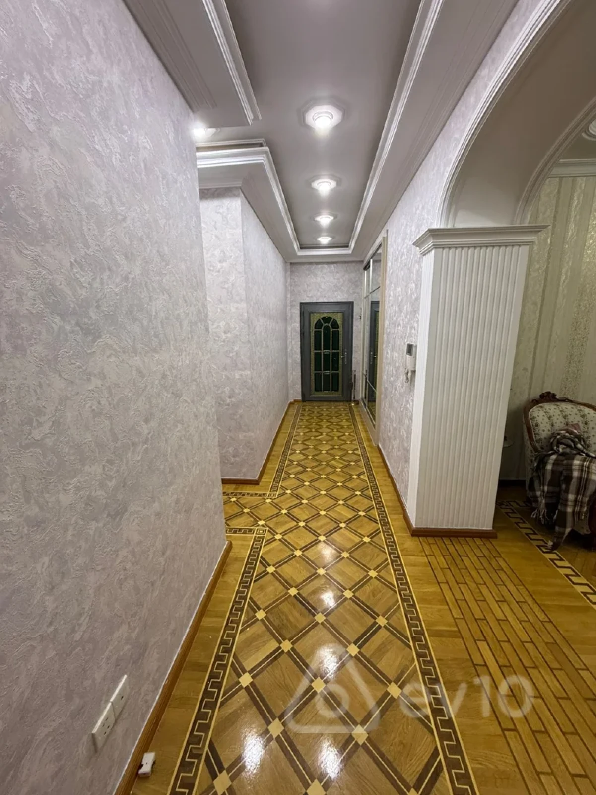 Kirayə verilir 4 otaqlı köhnə tikili 110 m²