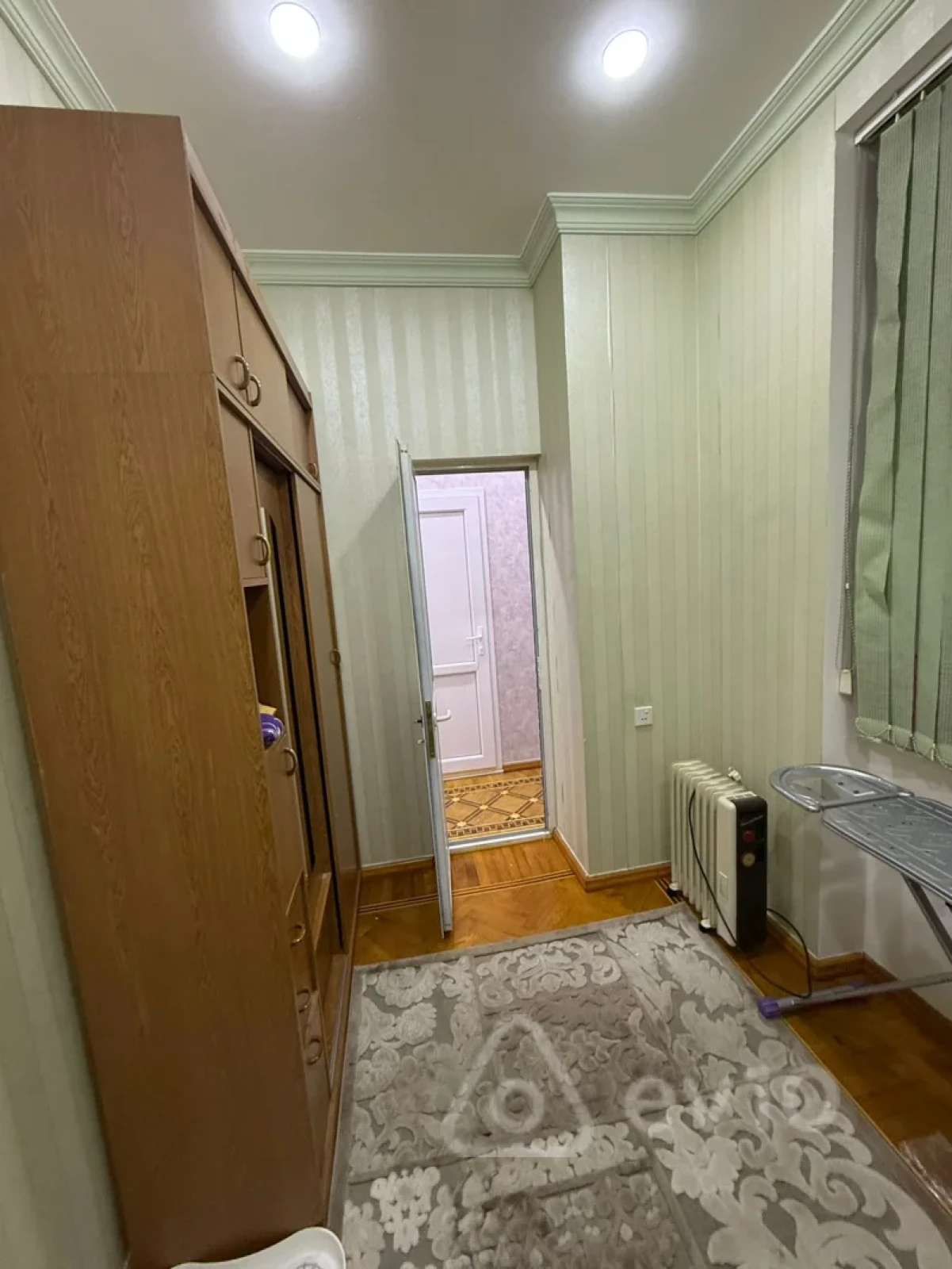 Kirayə verilir 4 otaqlı köhnə tikili 110 m²