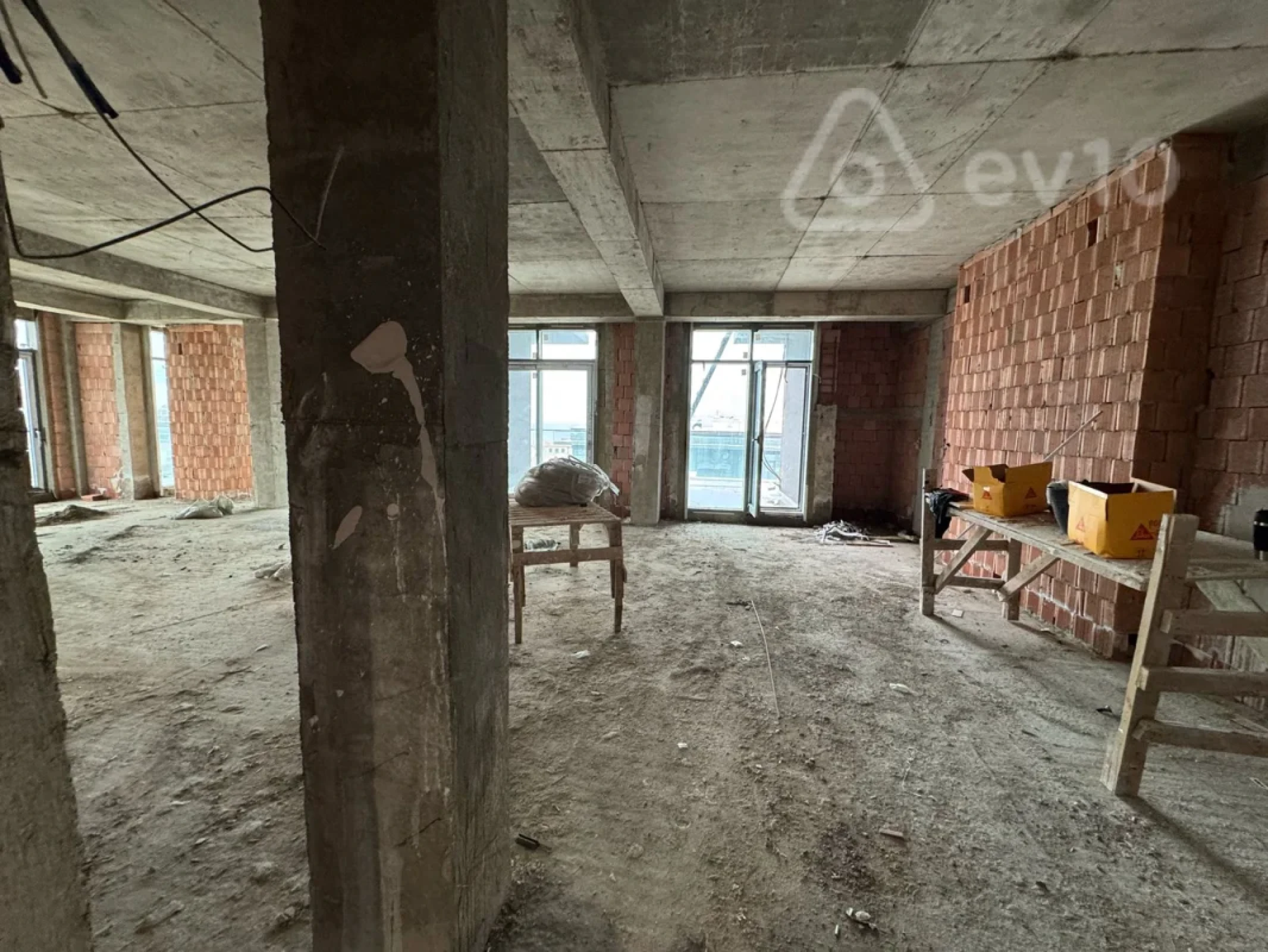 Satılır 4 otaqlı yeni tikili 208 m²