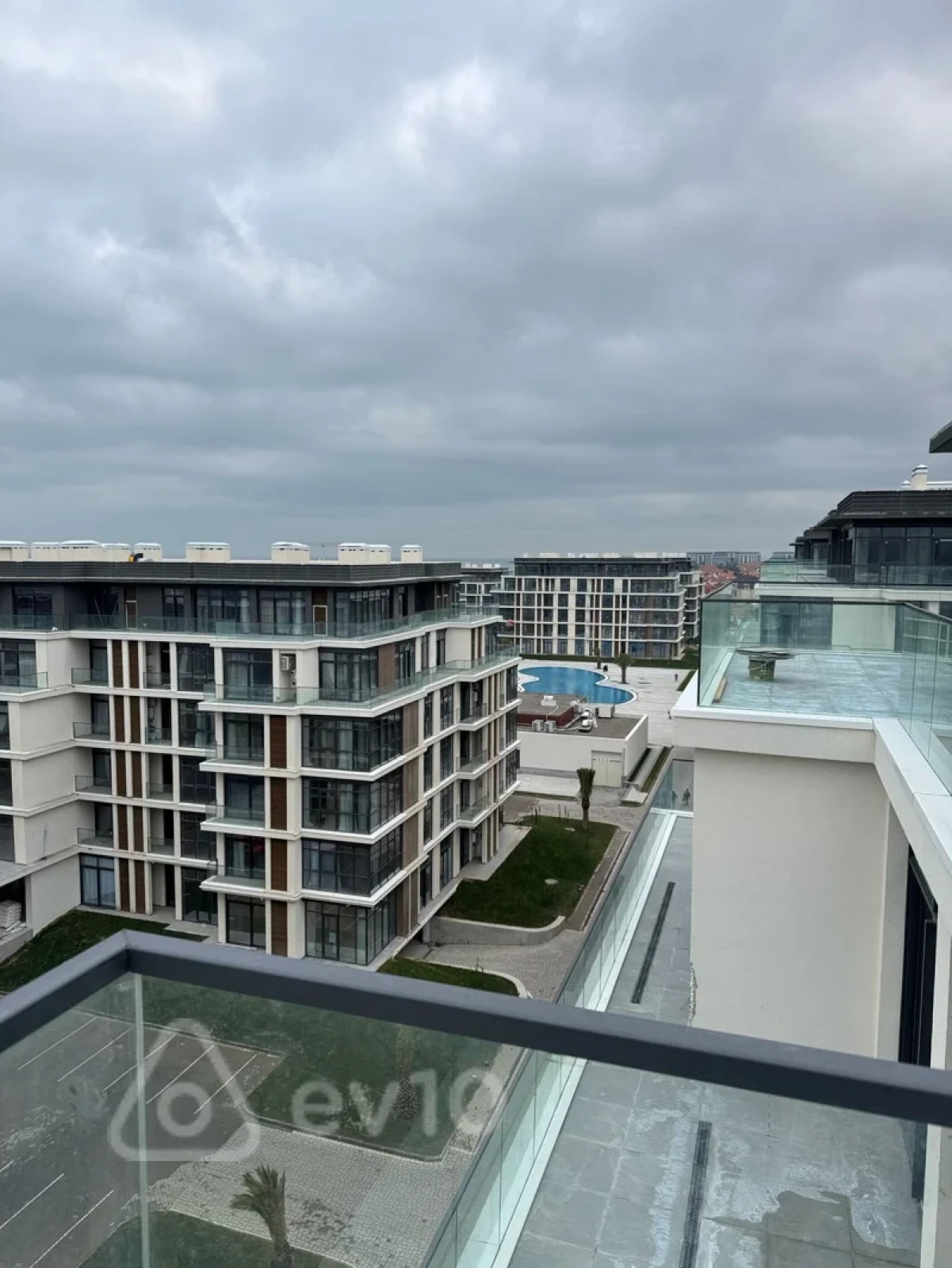 Satılır 4 otaqlı yeni tikili 208 m²