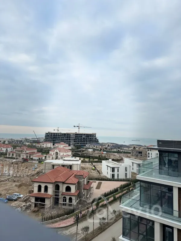 Satılır 4 otaqlı yeni tikili 208 m²