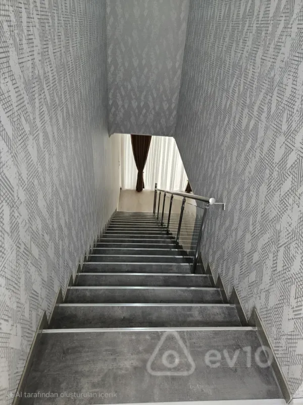 Satılır 4 otaqlı həyət evi 200 m²