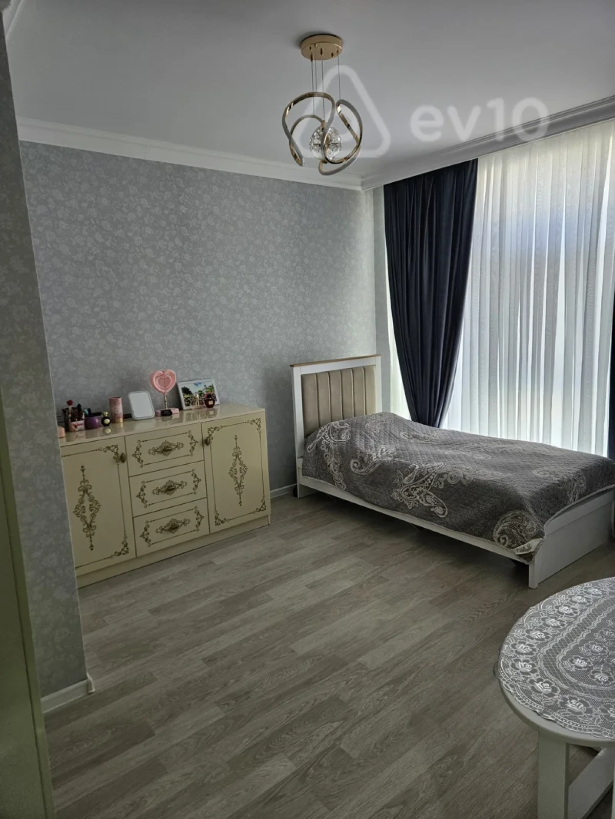 Satılır 4 otaqlı həyət evi 200 m²