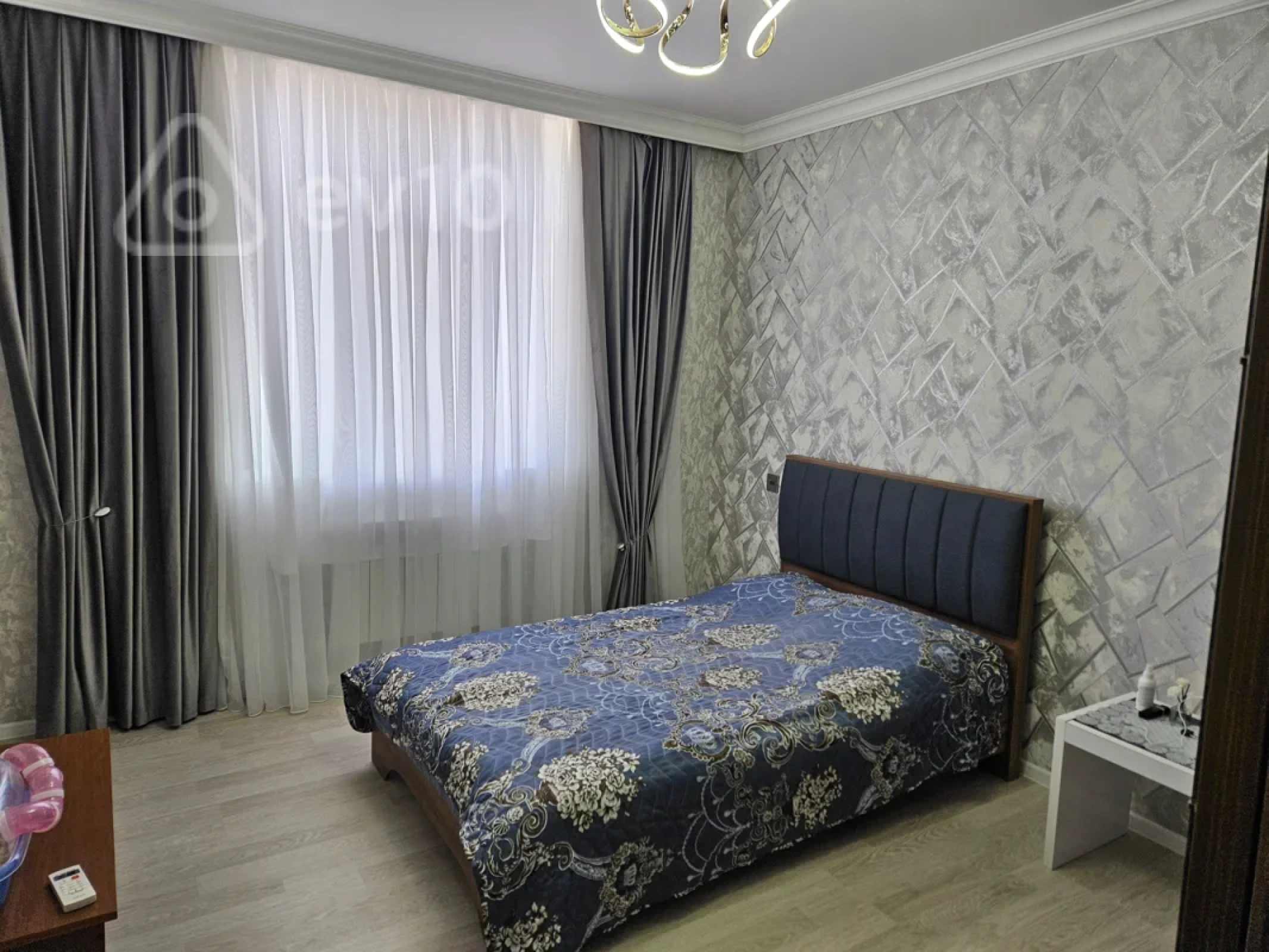 Satılır 4 otaqlı həyət evi 200 m²