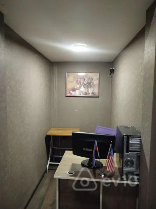 Kirayə verilir 5 otaqlı ofis 110 m²