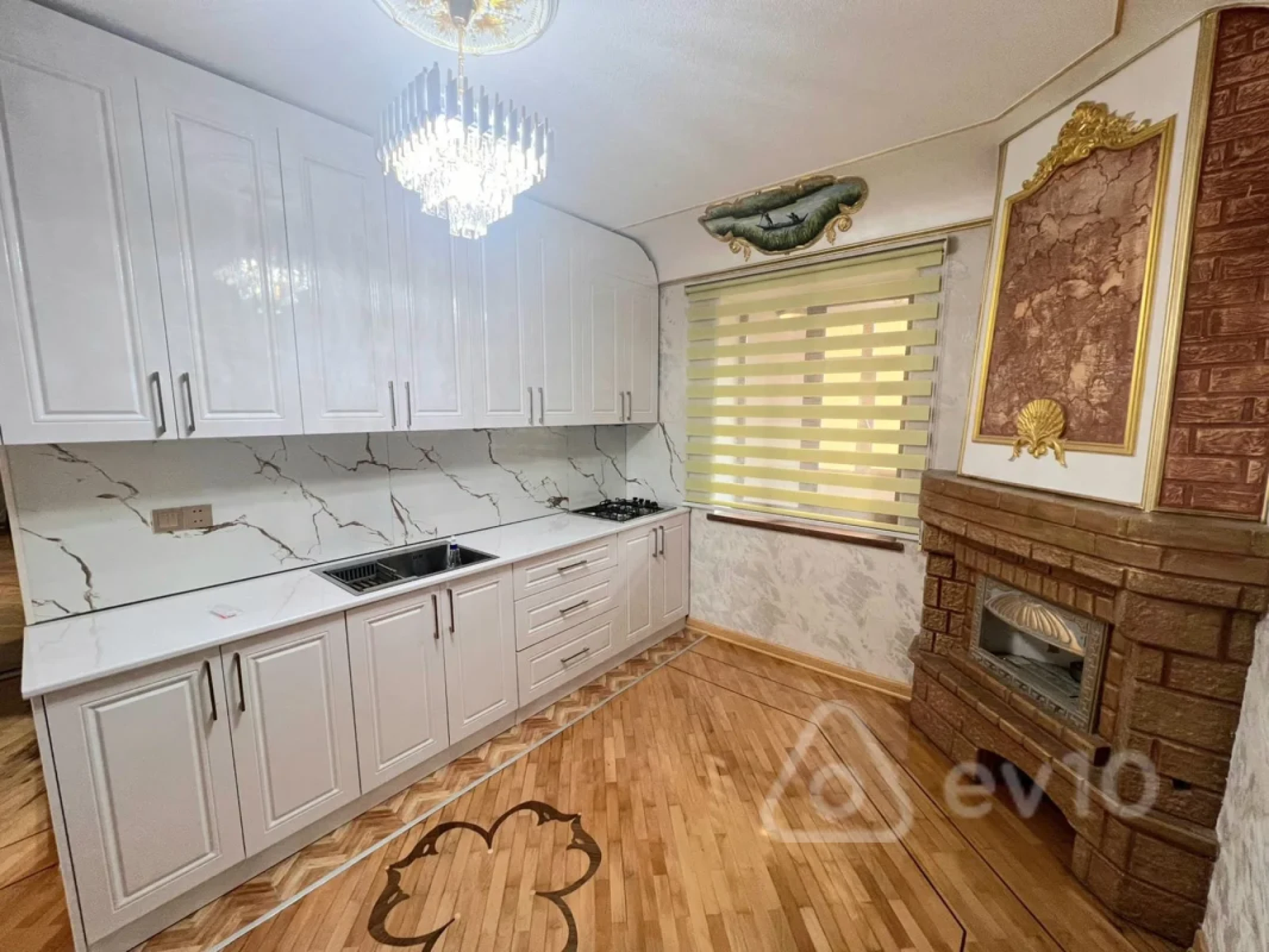 Satılır 2 otaqlı köhnə tikili 70 m²