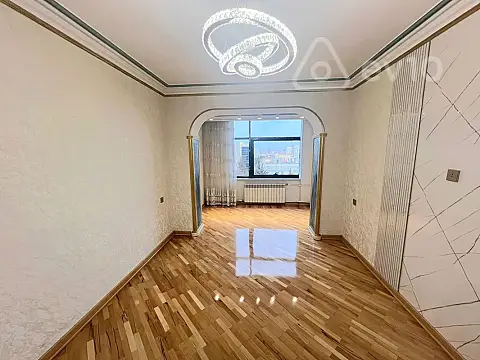 Satılır 2 otaqlı köhnə tikili 70 m²