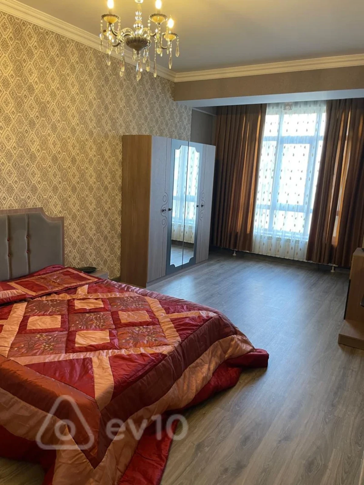 Kirayə verilir 3 otaqlı yeni tikili 90 m²