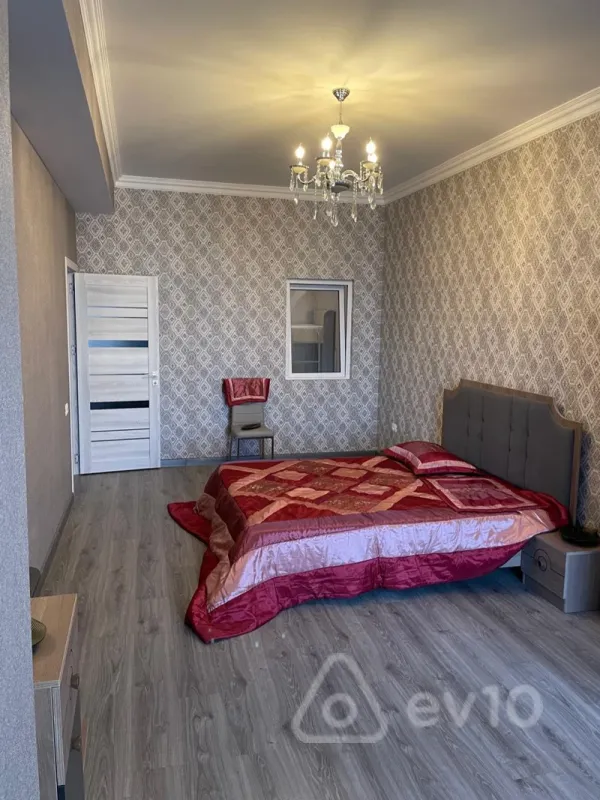 Kirayə verilir 3 otaqlı yeni tikili 90 m²