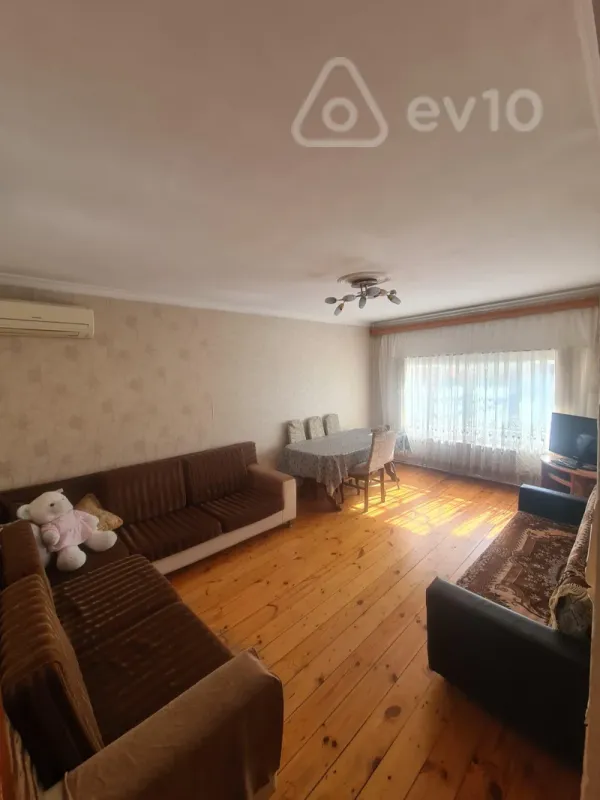 Kirayə verilir 2 otaqlı yeni tikili 85 m²
