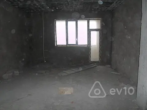 Satılır 3 otaqlı yeni tikili 107.5 m²