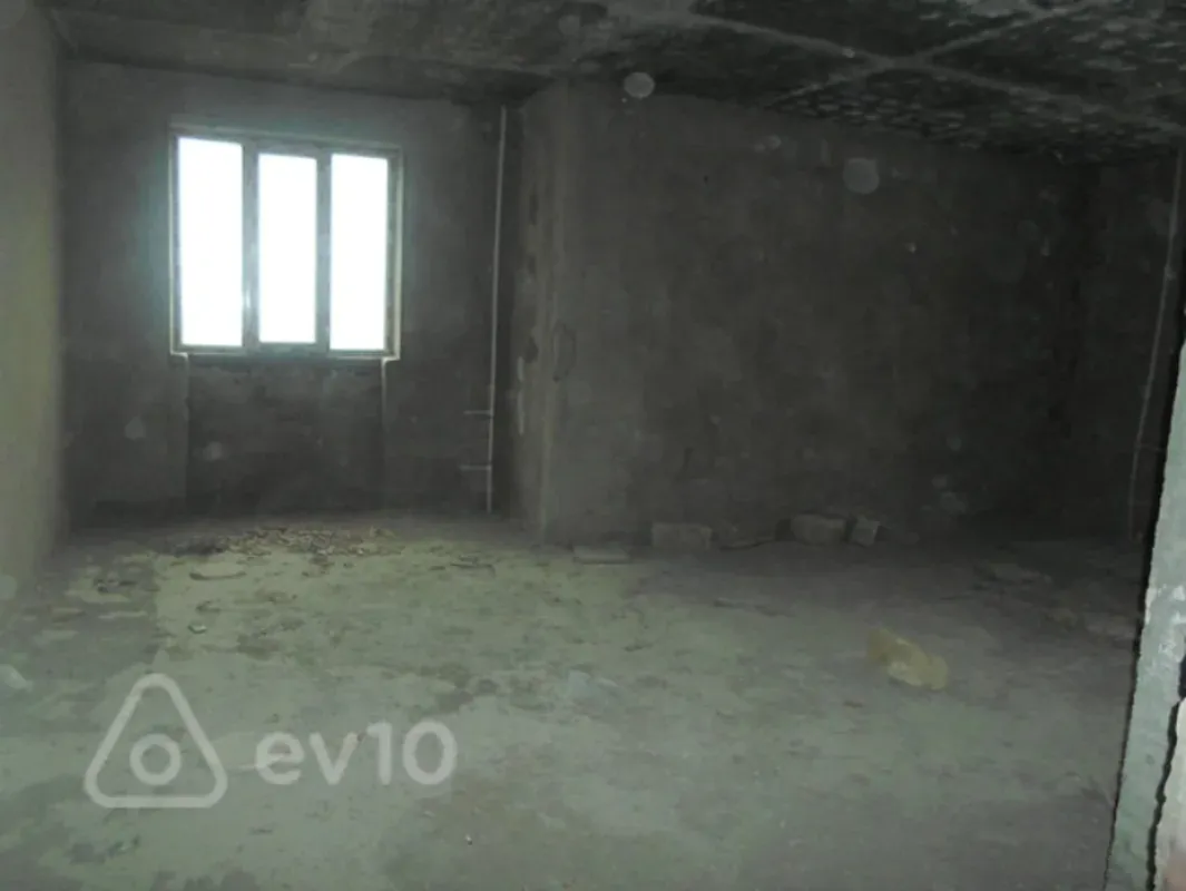 Satılır 3 otaqlı yeni tikili 107.5 m²